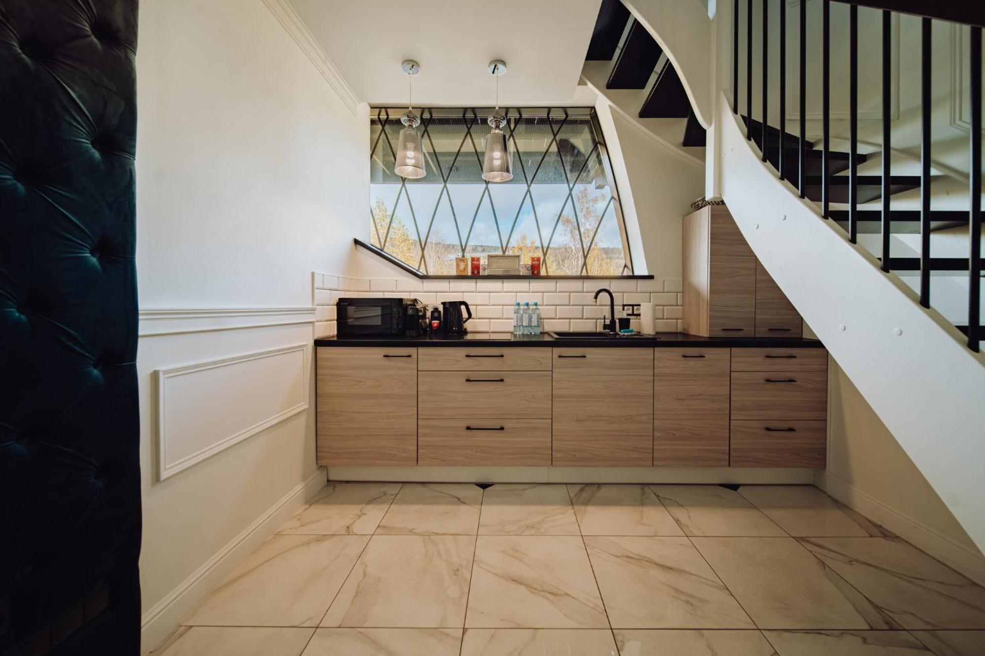 Norweska Dolina Family&Pet-Friendly Resort 스클라르스카포렘바 외부 사진 A kitchen in a typical apartment